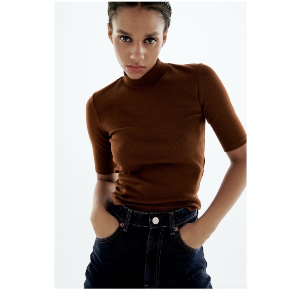 ZARA RIBBED T-SHIRT SZ L